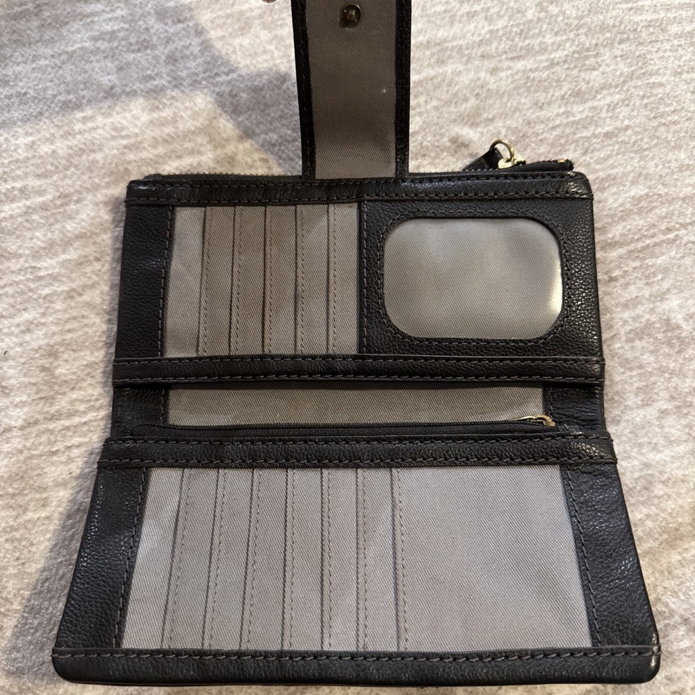 Fossil "Ella Clutch" Black Leather Wallet Women's Bi Fold Holds Everything 8" - Picture 6 of 8